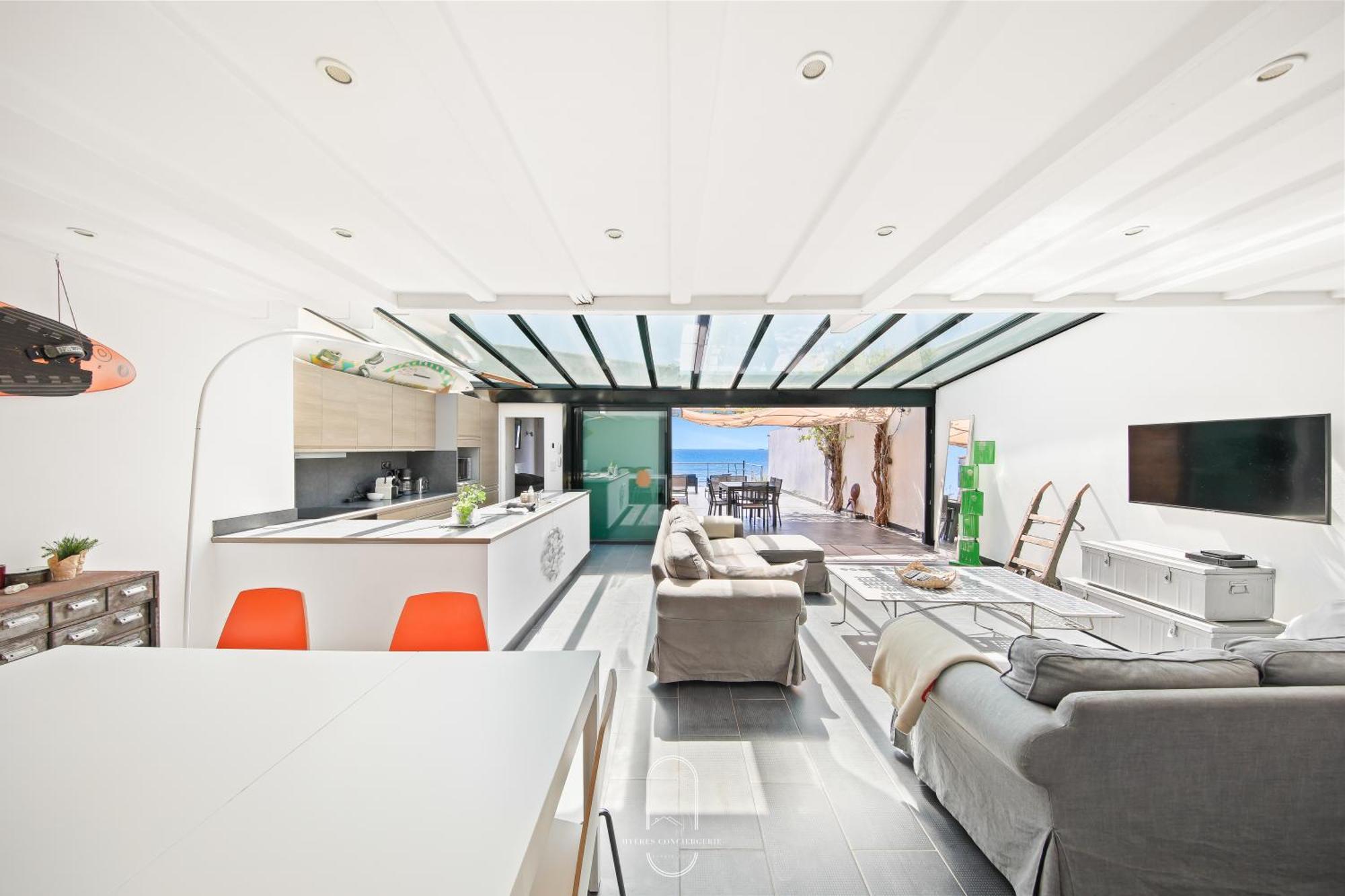 Maison sur l'eau-Hyères-Almanarre-Parkings/Clim/WIFI Esterno foto