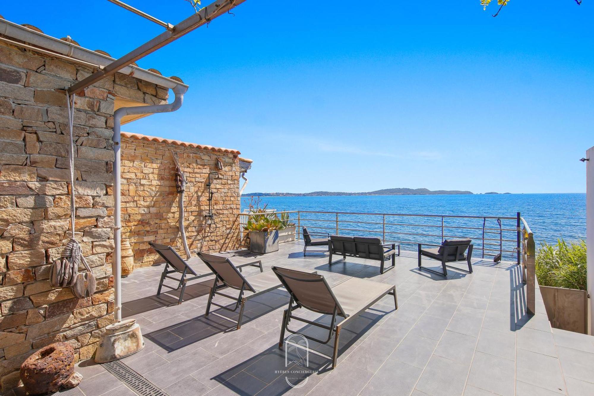 Maison sur l'eau-Hyères-Almanarre-Parkings/Clim/WIFI Esterno foto