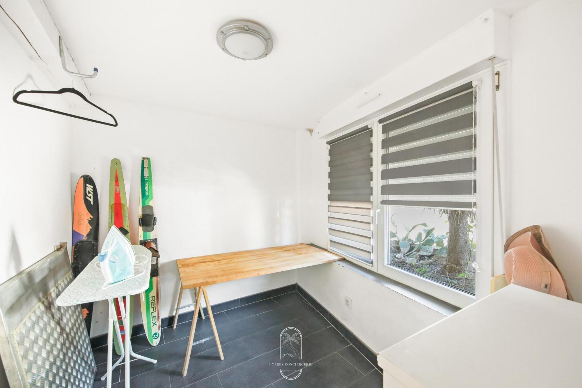 Maison sur l'eau-Hyères-Almanarre-Parkings/Clim/WIFI Esterno foto